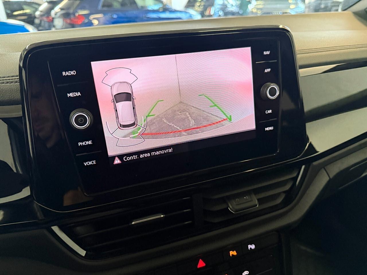 Volkswagen T-Roc 1.5 Tsi R-Line Dsg ** condizioni pari al nuovo ** Garanzia Volkswagen ** prezzo reale senza vincoli di finanziamento **
