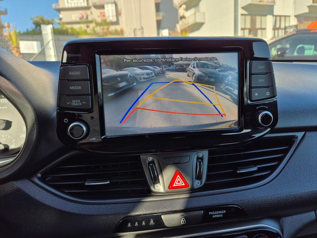 Hyundai i30 1.6 CRDi 110CV NAVI-LED-CAMERA