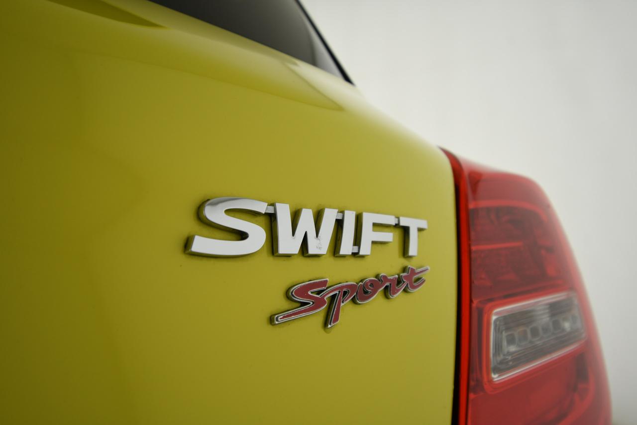 SUZUKI Swift 1.4h Sport 2wd ACC+CAMERA+C17"+NEOPATENTATI