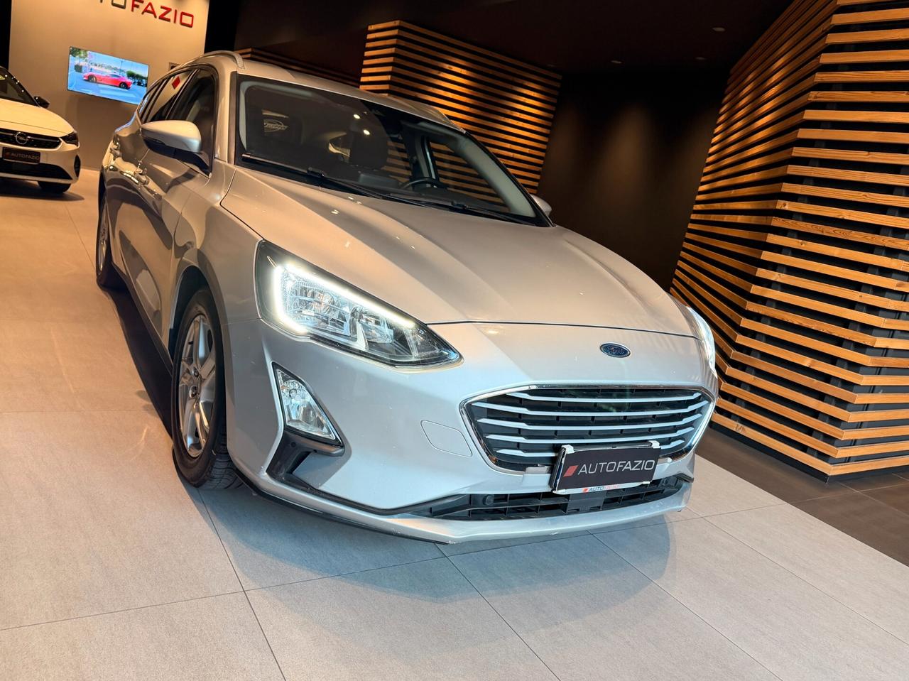 Ford Focus 1.0 EcoBoost Hybrid 125 CV SW Business