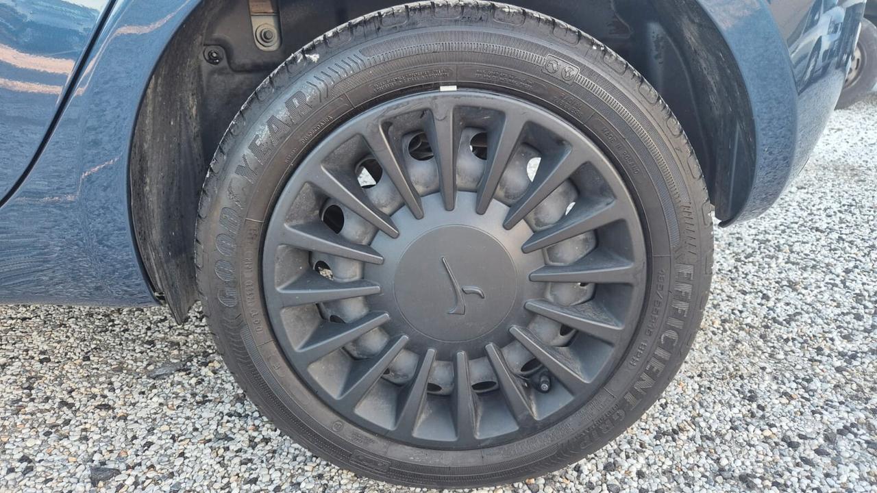 Lancia Ypsilon 1.0 FireFly 5 porte S&S Hybrid UnYca