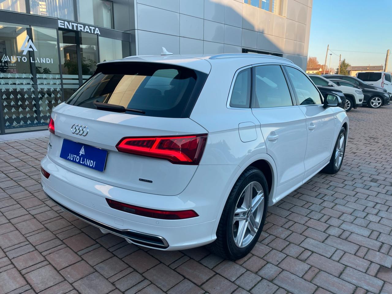 Audi Q5 55 TFSI e quattro S tronic line plus