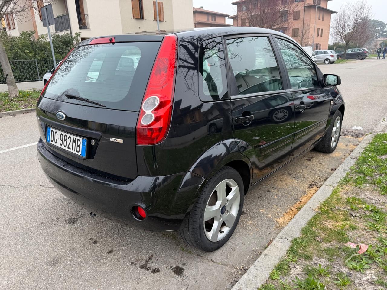 Ford Fiesta 1.4 TDCi 5p. Titanium