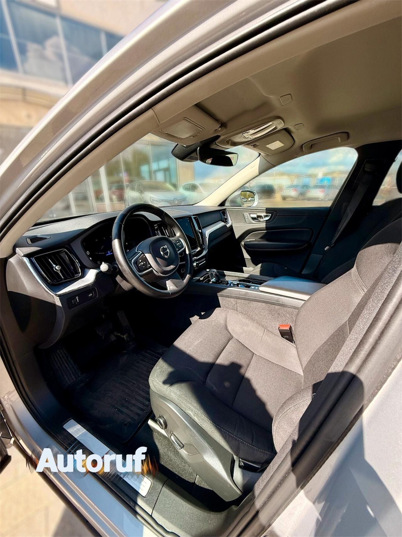 Volvo XC 60 Geartronic Momentum Pro B4