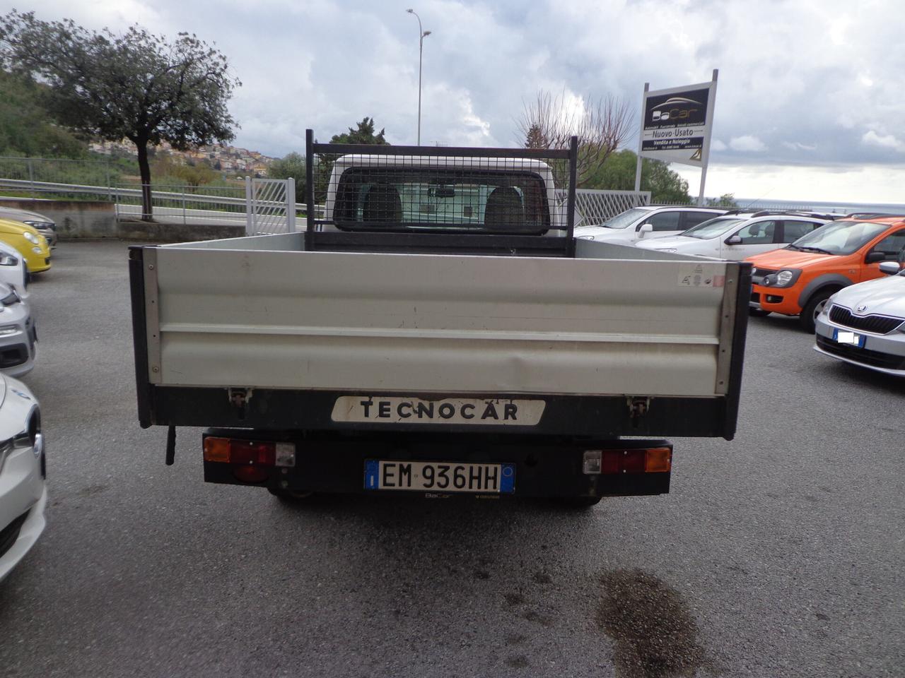 Mahindra Goa 2.2 CRDe 16V 2WD SC Trilaterale Pick-Up