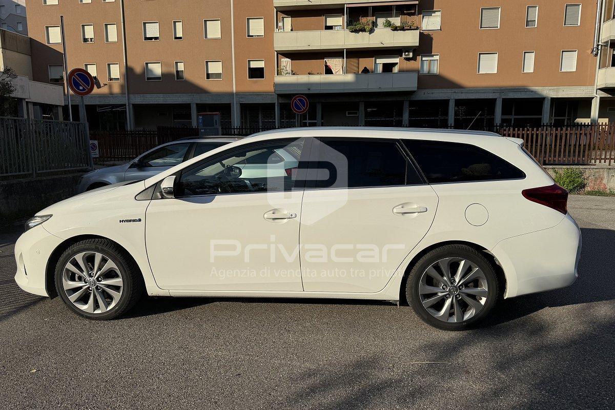 TOYOTA Auris Touring Sports 1.8 Hybrid Lounge