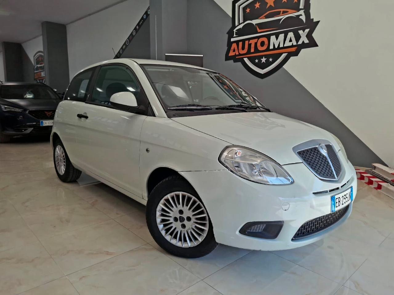 Lancia Ypsilon 1.2 60cv Argento 2010