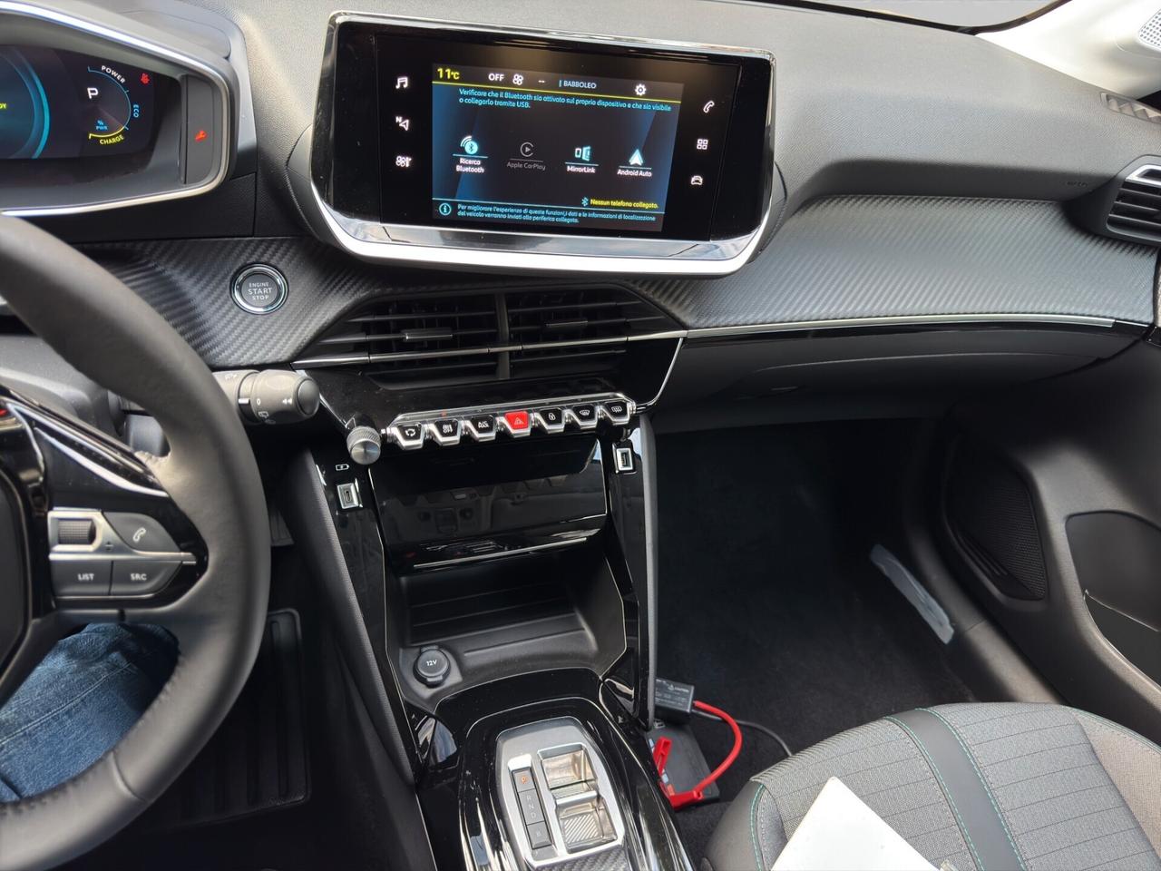 Peugeot 208 motore elettrico 136 CV 5 porte GT
