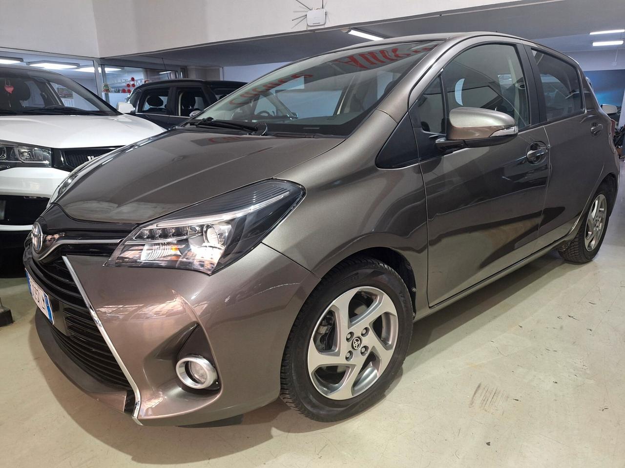 Toyota Yaris 1.5 Hybrid 73cv 1 PROPRIETARIO
