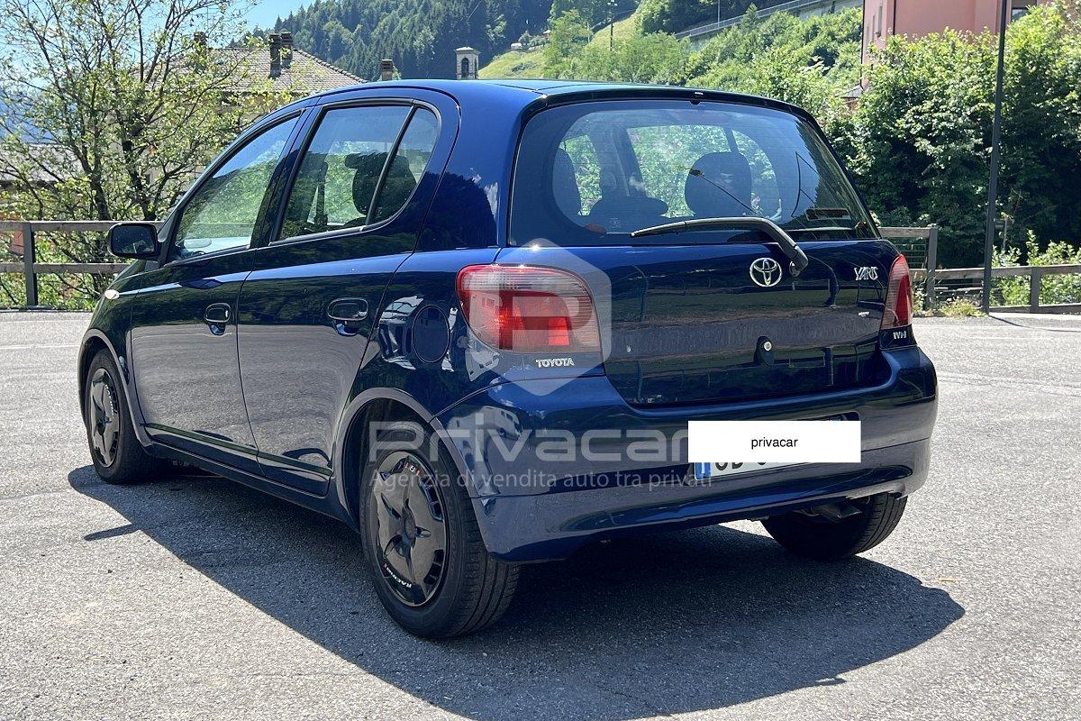TOYOTA Yaris 1.3i 16V cat 5 porte Luna