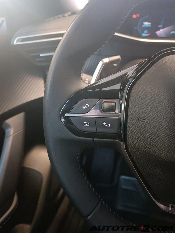 Peugeot 2008 BlueHDi 130 EAT8 Allure - AUTOMATICO