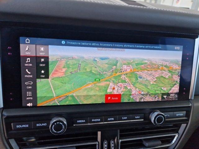 PORSCHE Macan 2.0