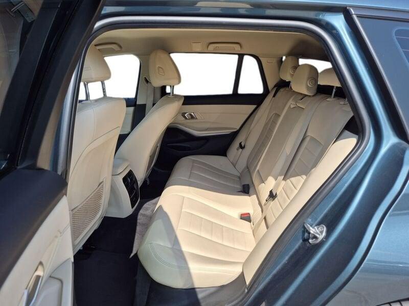 BMW Serie 3 320d Touring mhev 48V Business Advantage auto