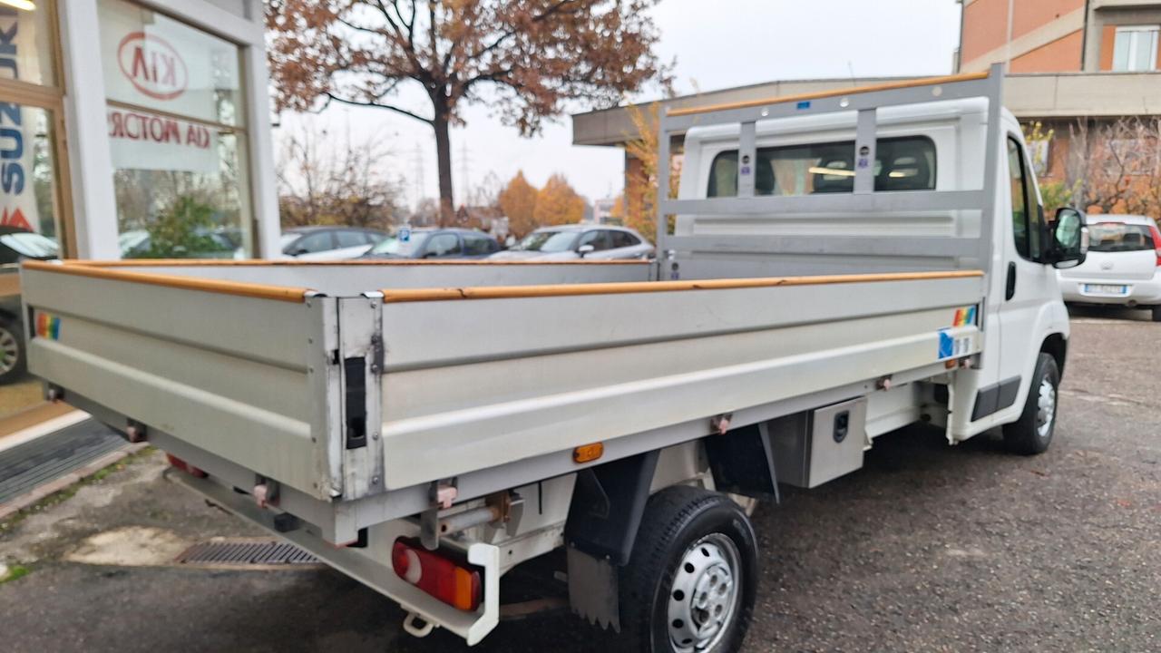 Peugeot Boxer 333 2.2 HDi/130CV FAP PM Cabinato