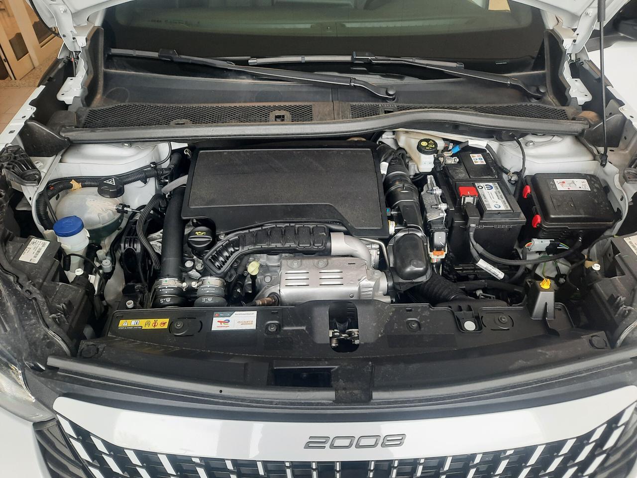 Peugeot 2008 PureTech 130 S&S EAT8 Allure