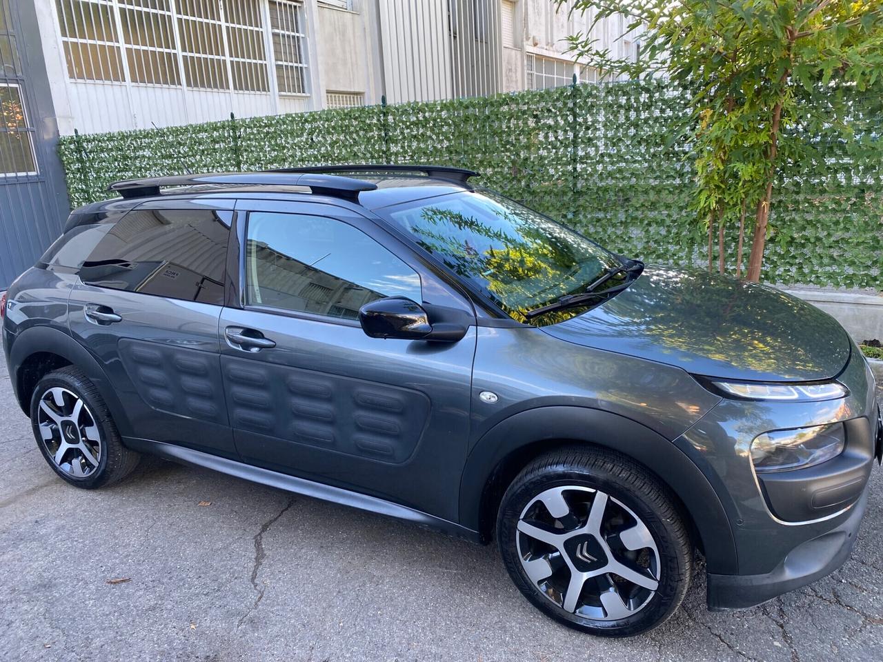 Citroen C4 Cactus PureTech 82 Shine