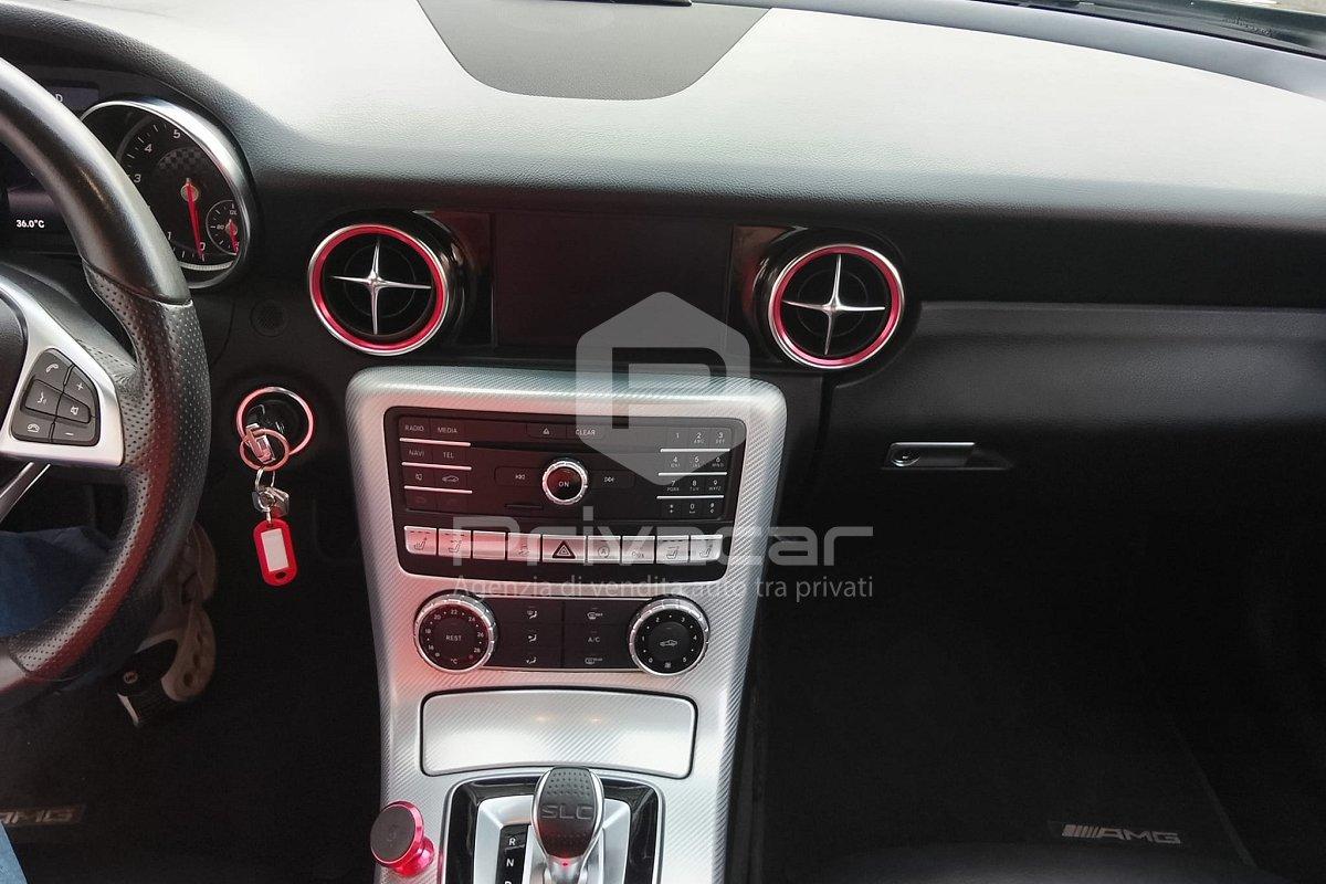 MERCEDES SLC 180 AMG line