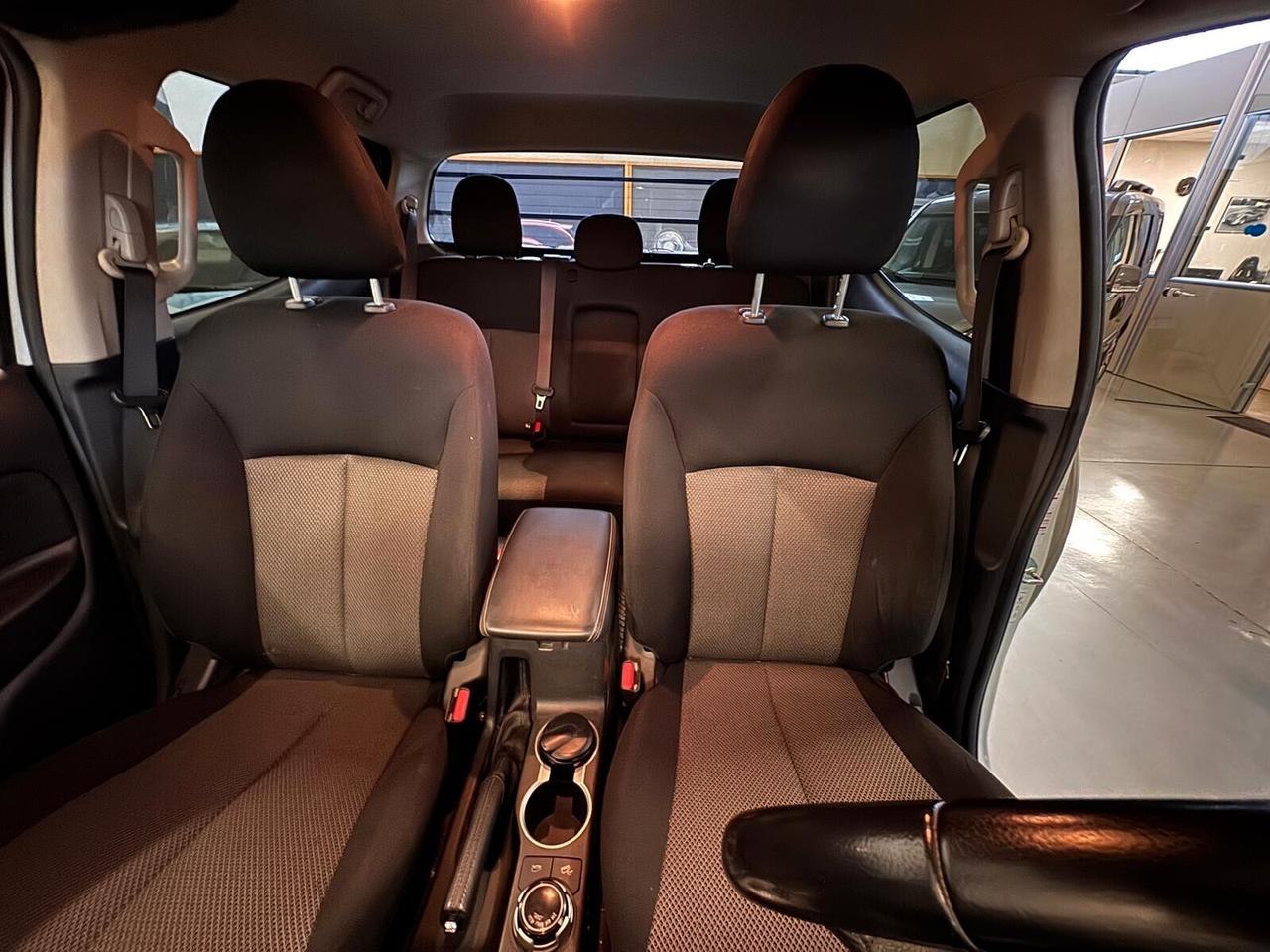 Mitsubishi L200 4x4 automatico gancio traino