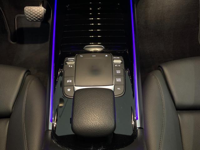 MERCEDES-BENZ GLA 200 Automatic Premium