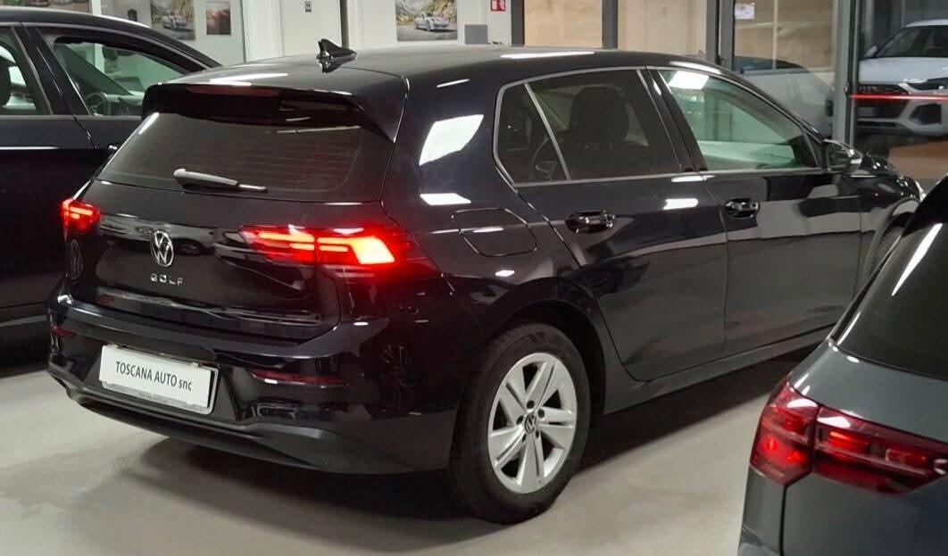 Volkswagen Golf 1.0 eTSI EVO DSG uniproprietario