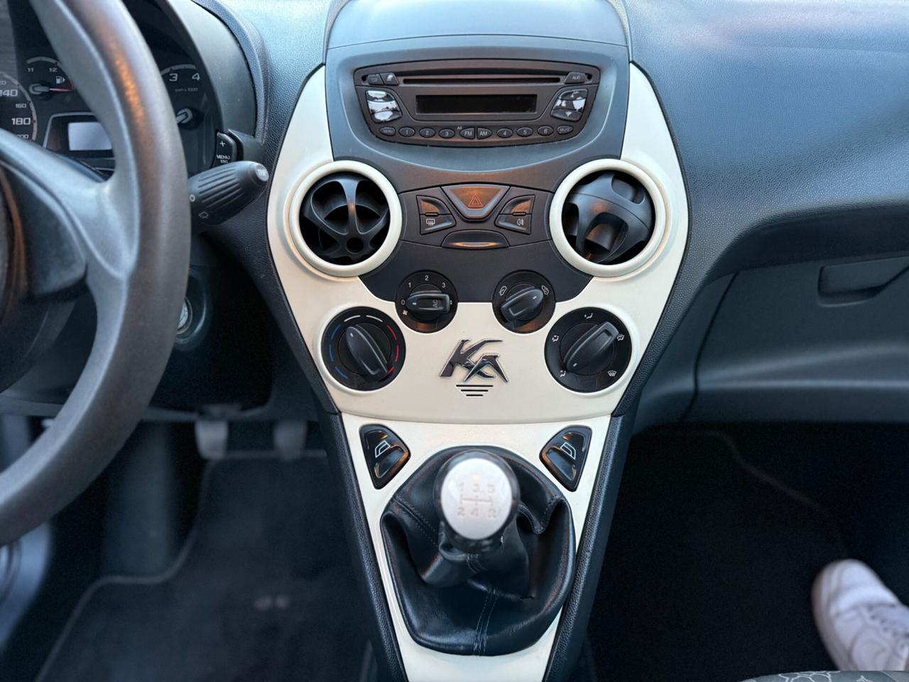 Ford Ka 1.2 8V 69CV Titanium