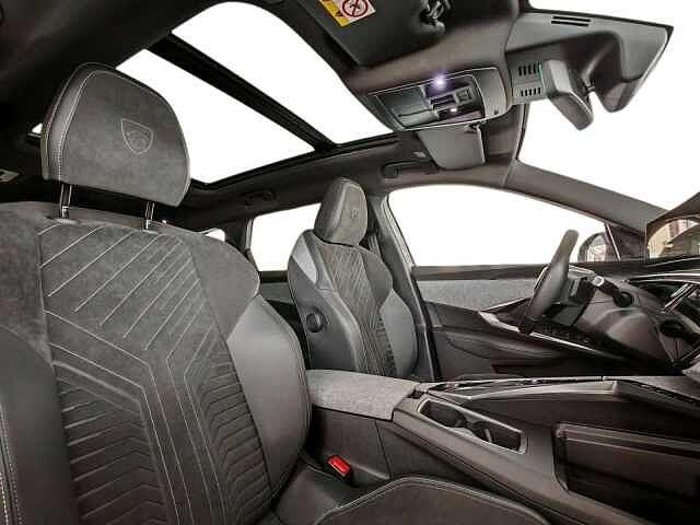 Peugeot 5008 Hybrid 136 e-DCS6 GT