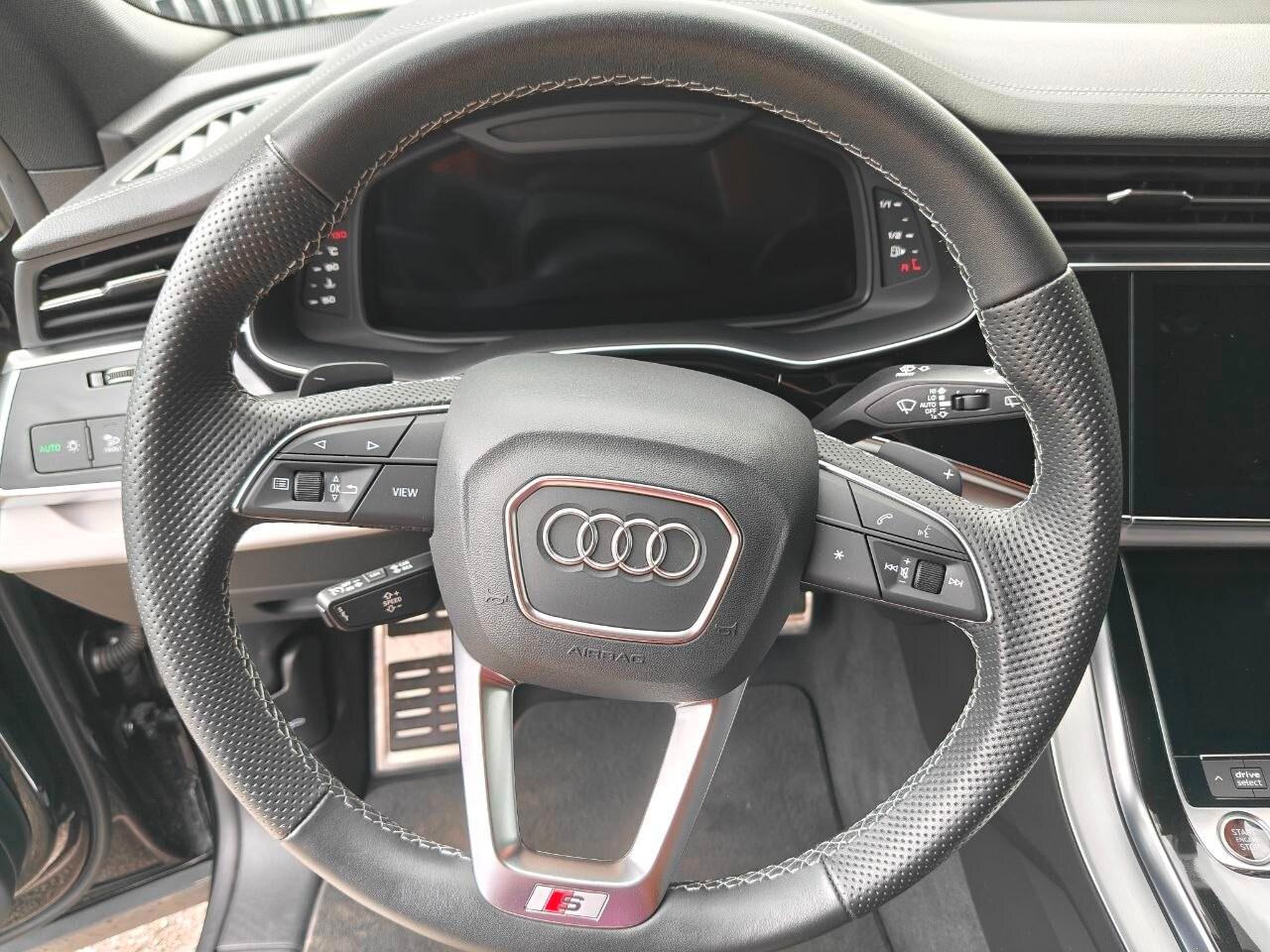 AUDI Q8 Q8 50 TDI 286 CV quattro tiptronic Sport