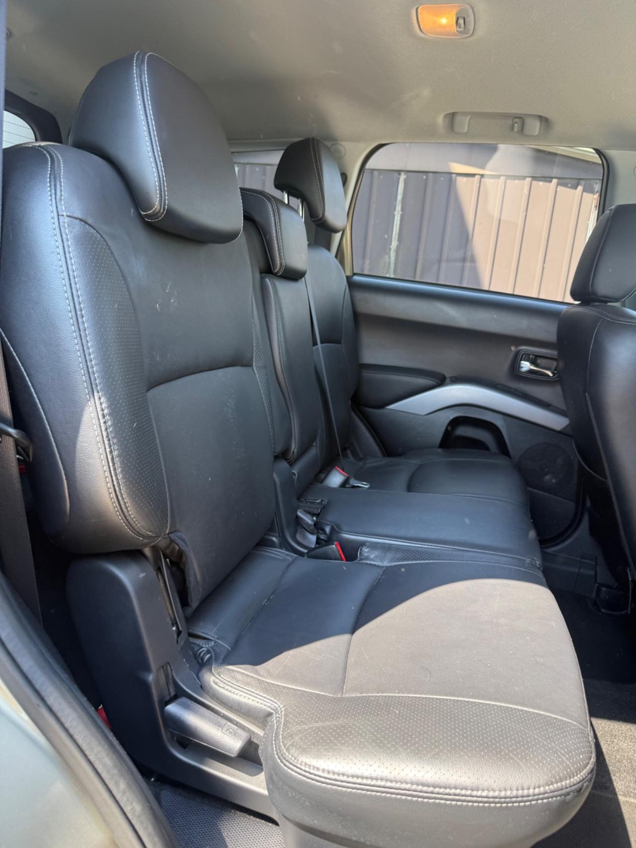 Mitsubishi Outlander 2.0 DI-D Instyle DPF 7p.ti