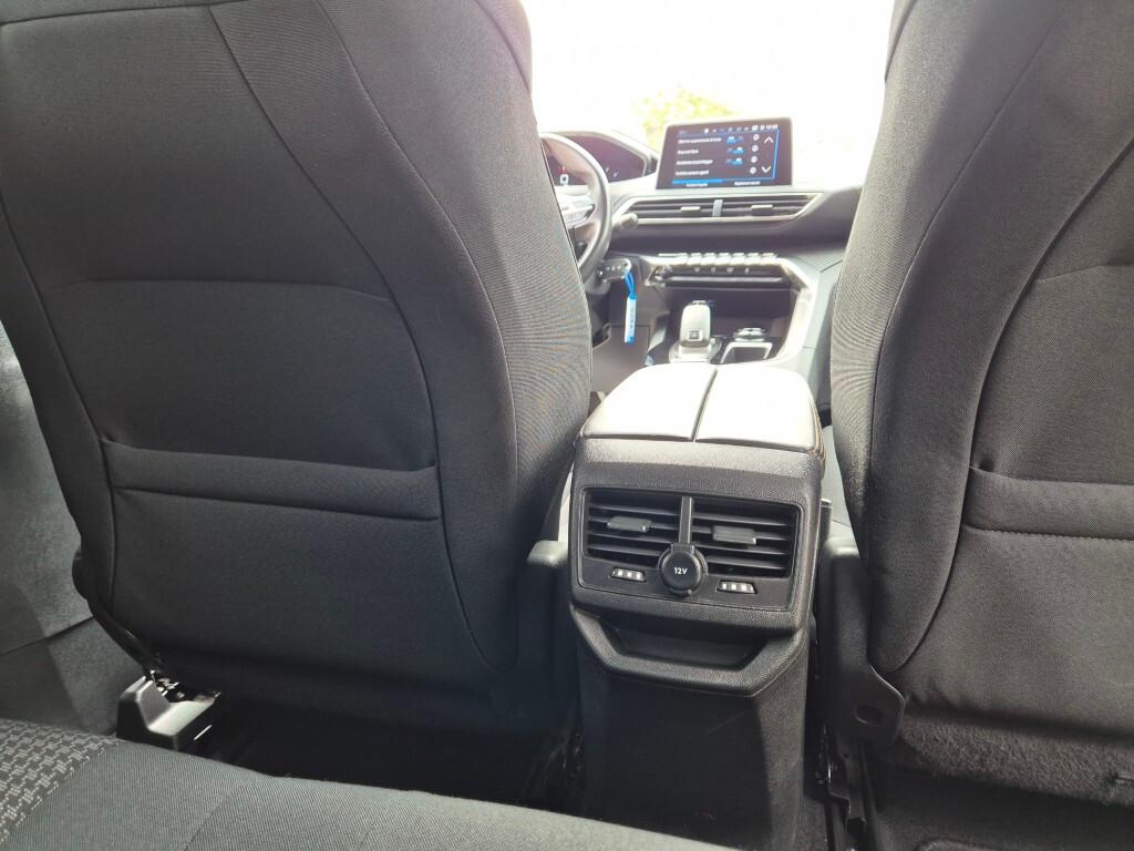 Peugeot 3008 BlueHDi 130 S&S EAT8 CERCHI-18