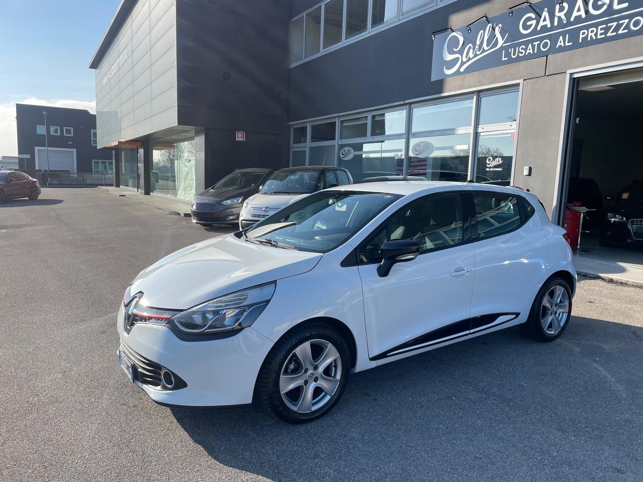 Renault Clio Neopatentati