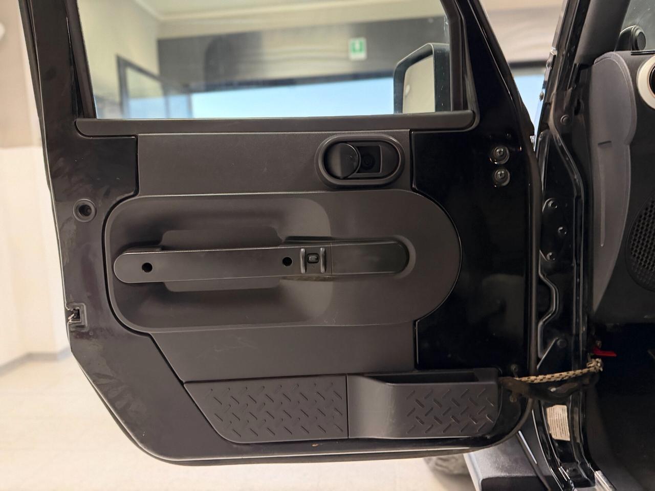 Jeep Wrangler 2.8 CRD SAHARA HARDTOP E SOFT TOP 'MOTORE REVISIONATO'