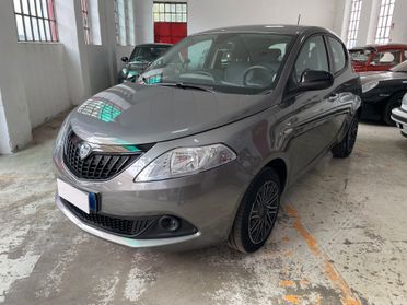 Lancia Ypsilon 1.0 FireFly 5 porte S&S Hybrid UnYca
