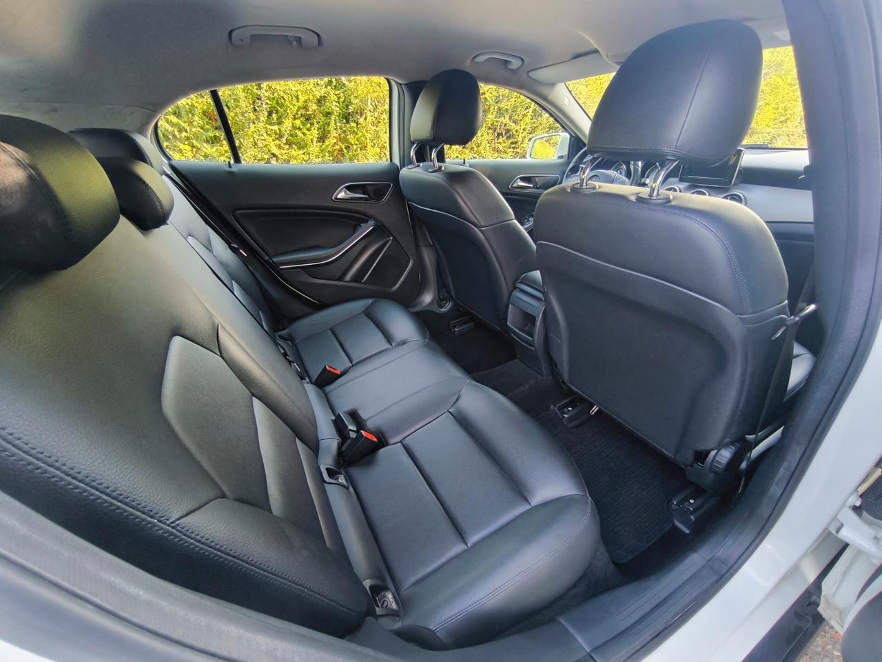 MERCEDES GLA 200 CDI AUTOMATIC – EURO 6 – 4 MATIC-OK NEOPATENTATI