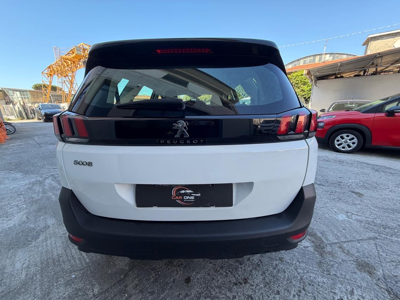 Peugeot 5008 BlueHDi 130 EAT8 Business 7 posti