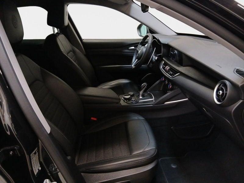 Alfa Romeo Stelvio 2.2 t Executive Q4 210cv auto my19