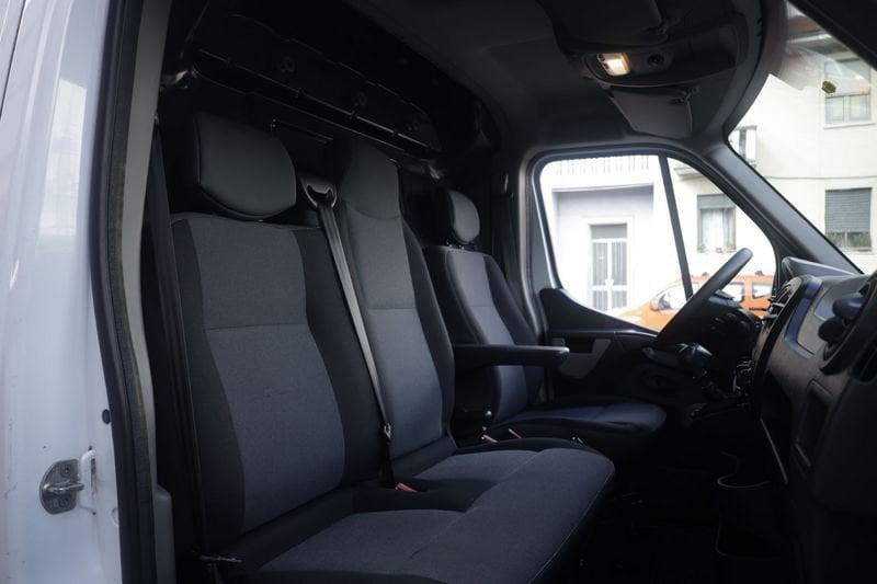 Renault Master Renault Master T28 2.3 dCi 135 PC-TM Furgone Ice Unicoproprietario
