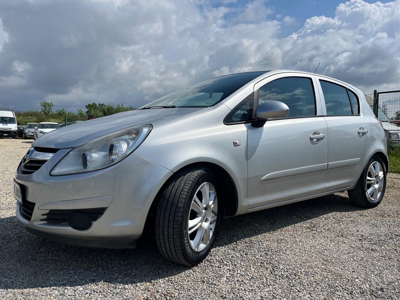 Opel Corsa 1.2 5 porte Club 62.000 km