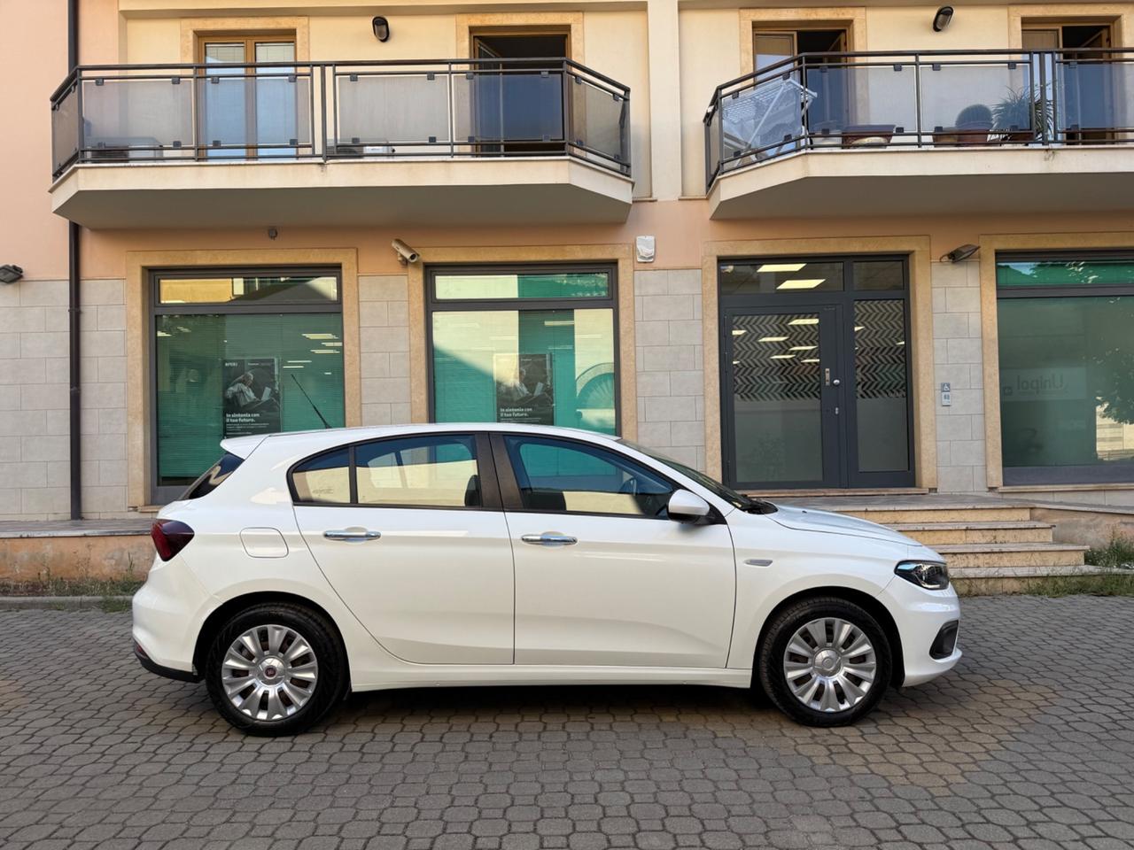 Fiat Tipo 1.6 Mjt S&S 5 porte Easy Business