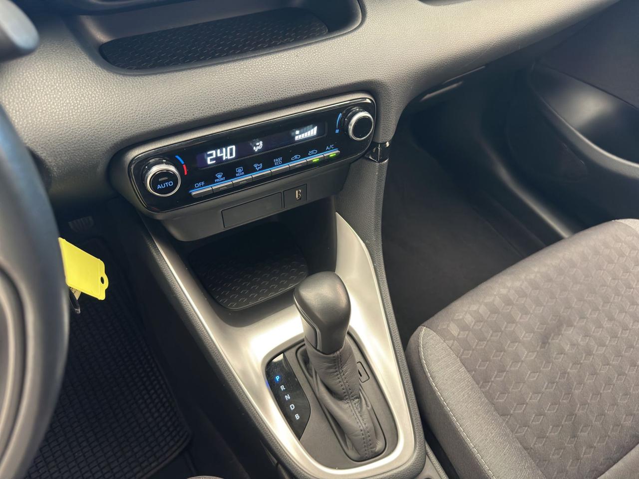 Toyota Yaris 1.5h Active