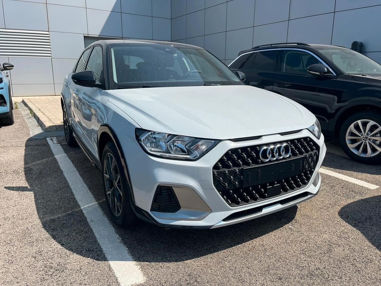 Audi A1 allstreet 30 TFSI Business