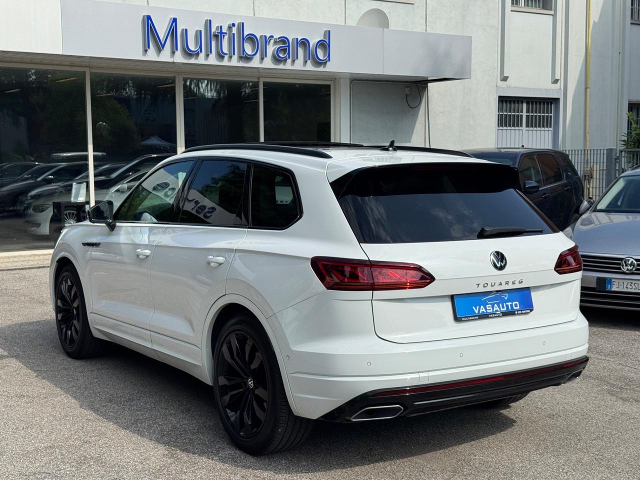 Volkswagen Touareg 3.0 V6 TDI SCR R-LINE