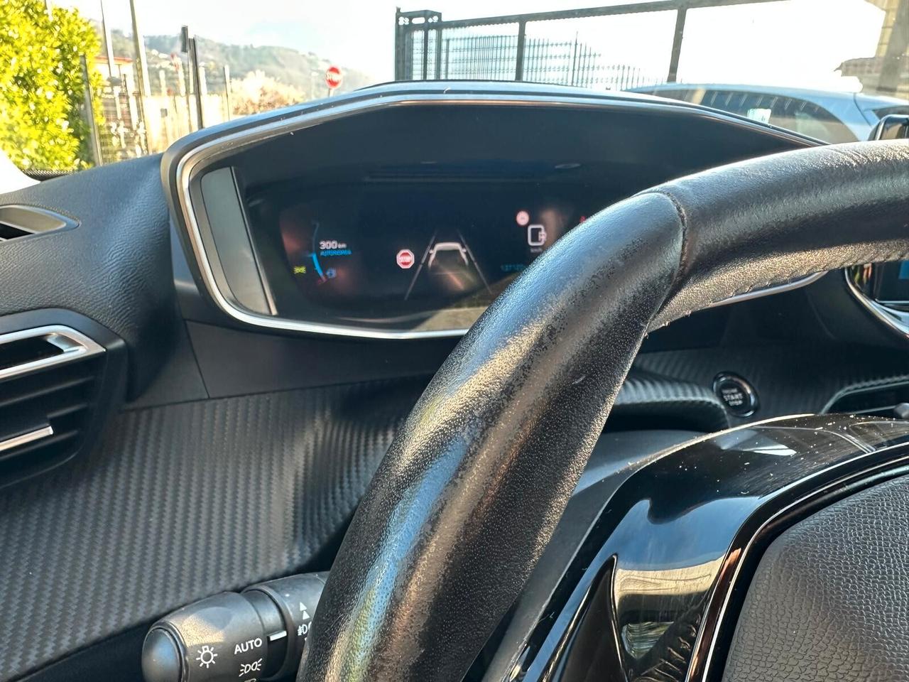 Peugeot 2008 BlueHDi 1.5HDI 130CV ALLURE -AUTOMATICA-SCHERMO COCKPIT 2022