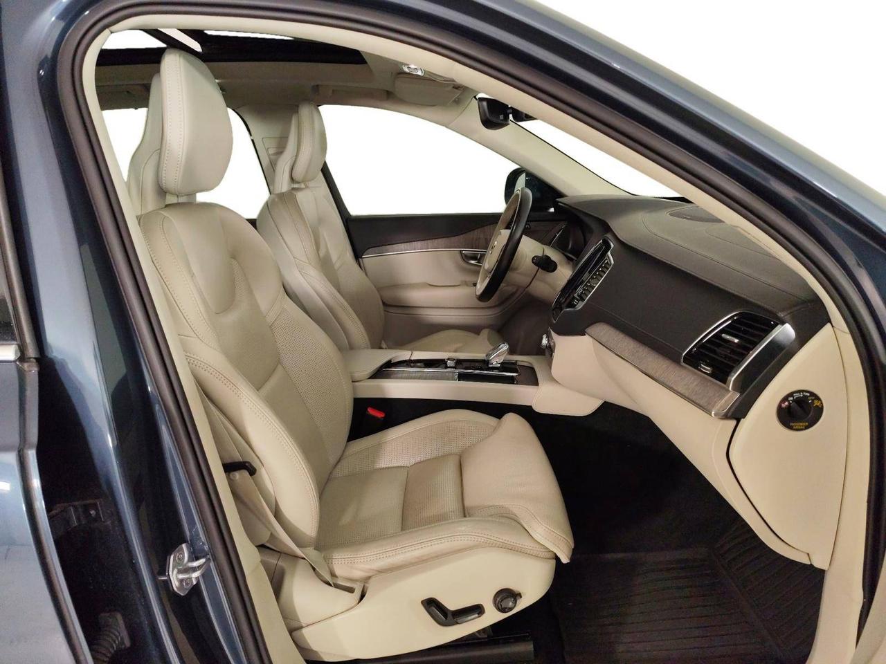 Volvo XC90 2.0 b5 Inscription awd 7 Posti