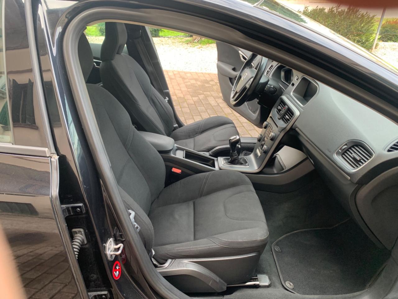 Volvo V40 D2 Business