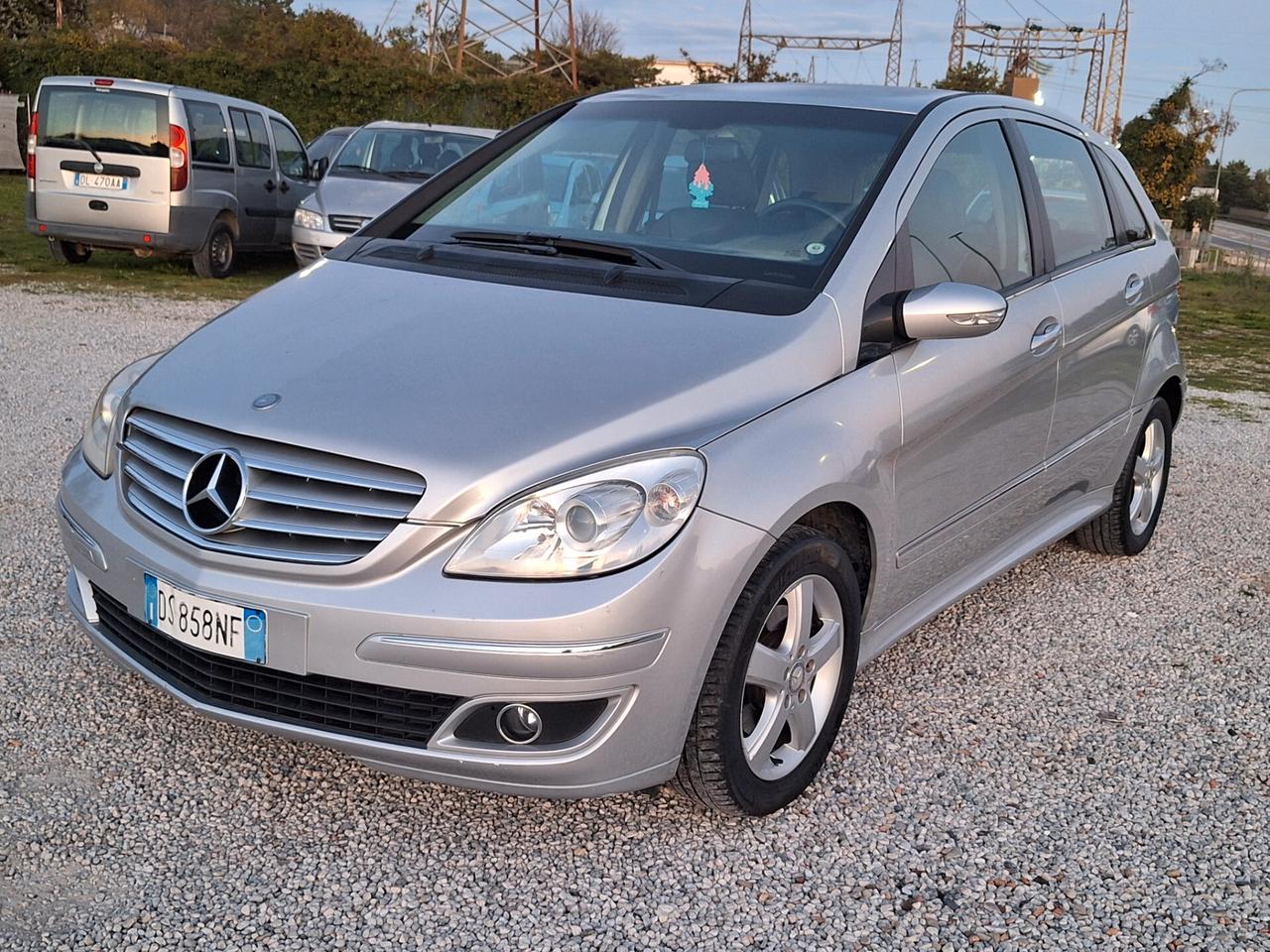 Mercedes-benz B 200 CDI Sport NEOPATENTATI PELLE TEL BLUETOOTH