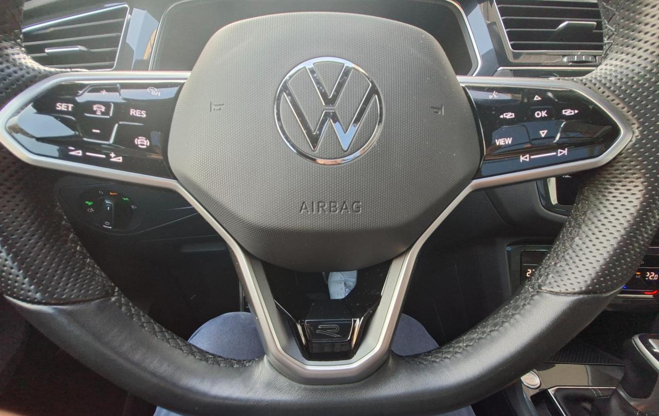 Volkswagen Tiguan 2.0 tdi R-Line 150cv dsg