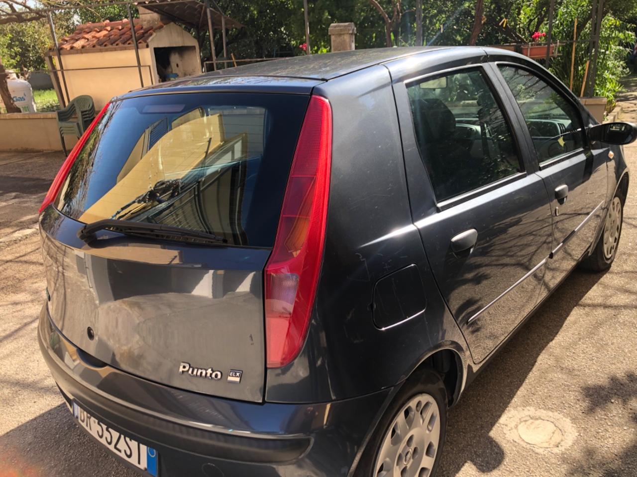 Fiat Punto 1.2 benzina 5 porte 01