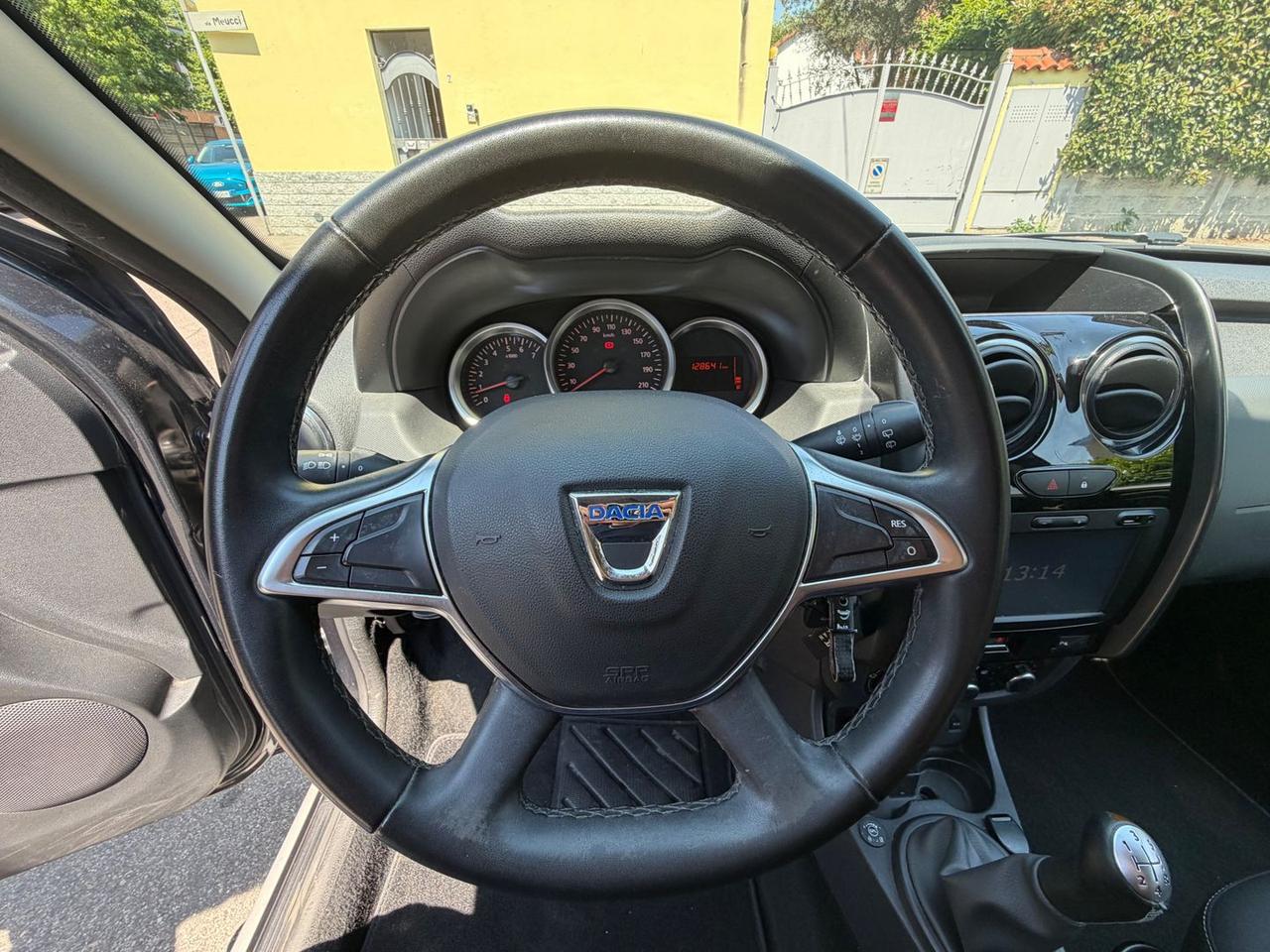Dacia Duster Black Shadow 1.6 SCe 115 LPG #10999