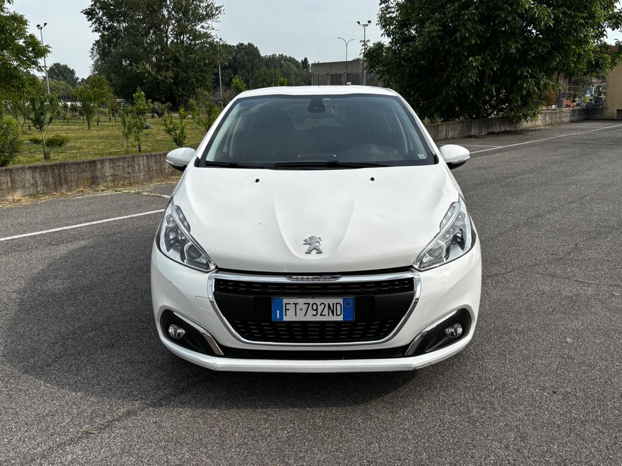 Peugeot 208 PureTech 82 Stop&Start 5 porte Signature