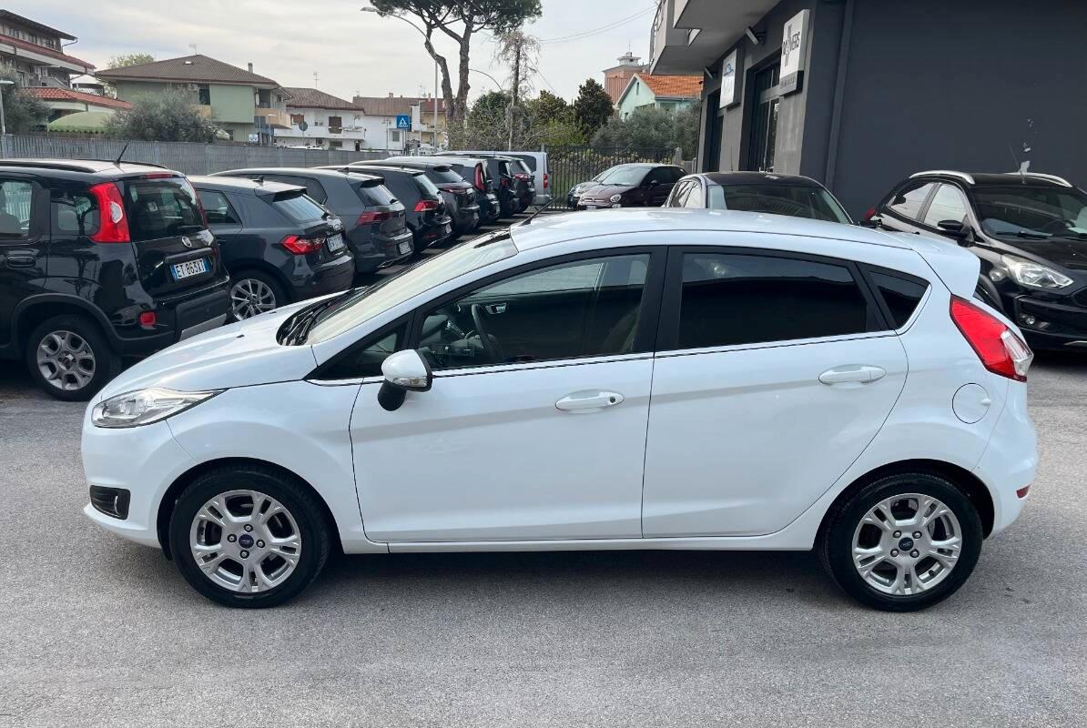 Ford Fiesta 1.4 Titanium Gpl 95cv 3p E6